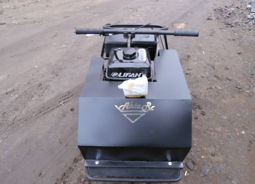 Мотобуксировщик AhtaR Зима 15 л/с с вариатором в Сургуте