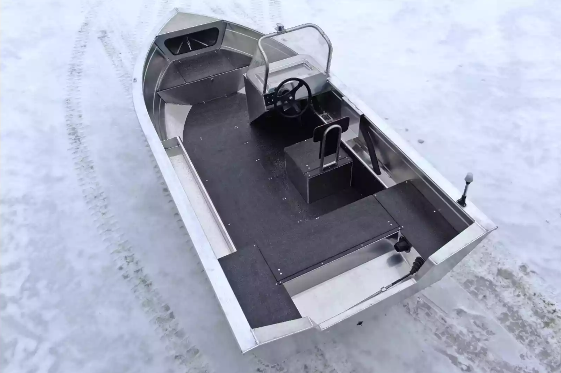 Алюминиевая лодка Неман-400 С в Сургуте