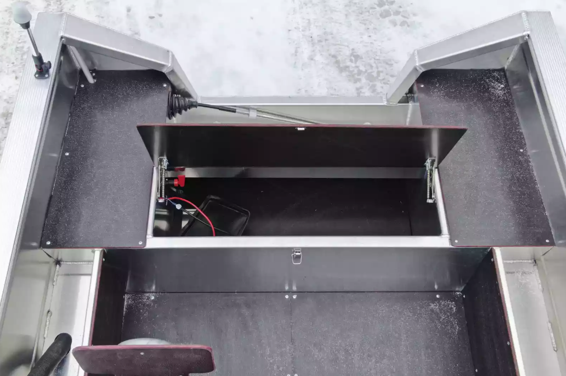 Алюминиевая лодка Неман-400 С в Сургуте