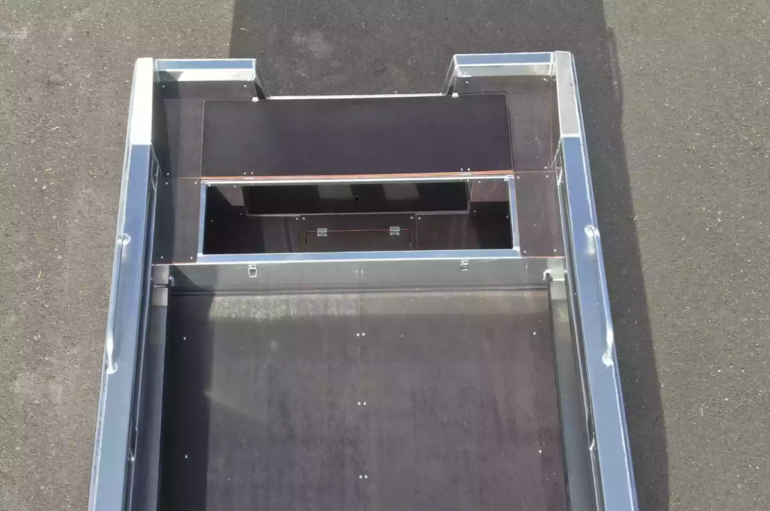 Алюминиевая лодка  Неман-480 Р в Сургуте