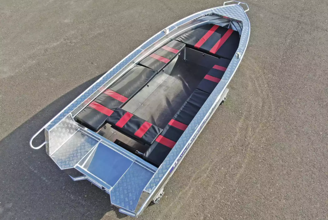 Алюминиевая лодка Wyatboat-390РМ увеличенный борт в Сургуте