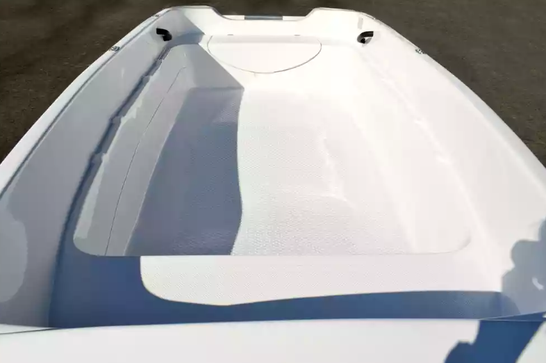 Стеклопластиковая лодка Пингвин (тримаран) в Сургуте