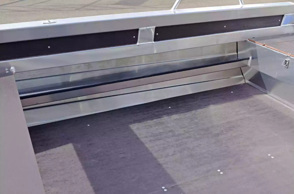 Алюминиевая лодка  Неман-480 Р в Сургуте