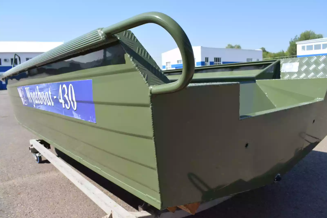 Алюминиевая лодка  Wyatboat-430 Master Fish в Сургуте