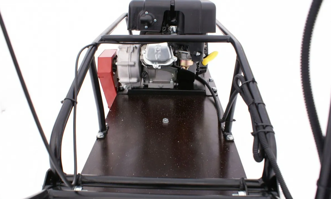 Мотобуксировщик БТС «МАЛЕК» 380/7 БЕЗ э/зап. Б/У в Сургуте