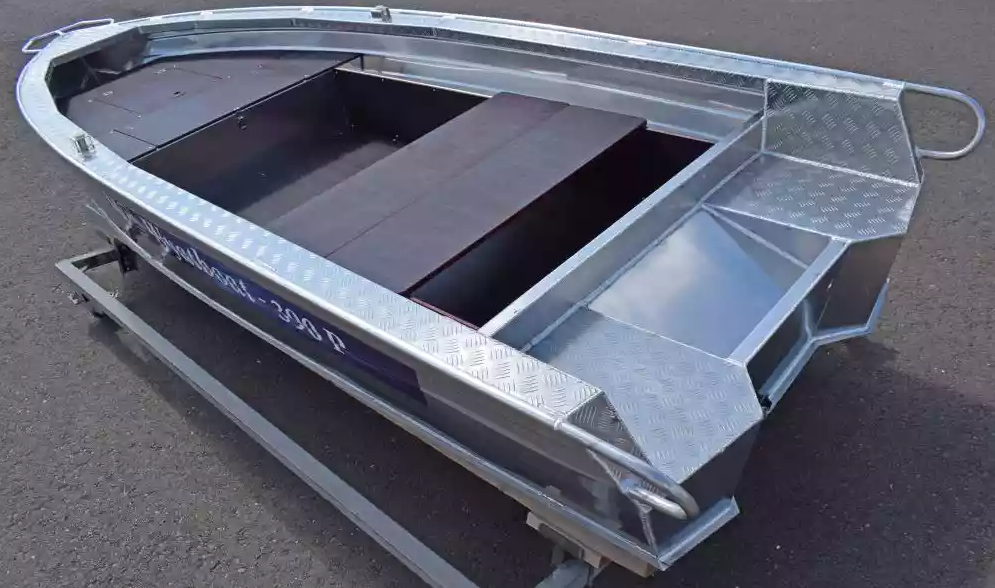 Алюминиевая лодка Wyatboat-390Р Fish в Сургуте