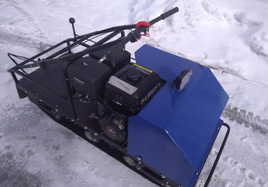 Мотобуксировщик AhtaR ЗИМА с реверсом (задний ход) в Сургуте