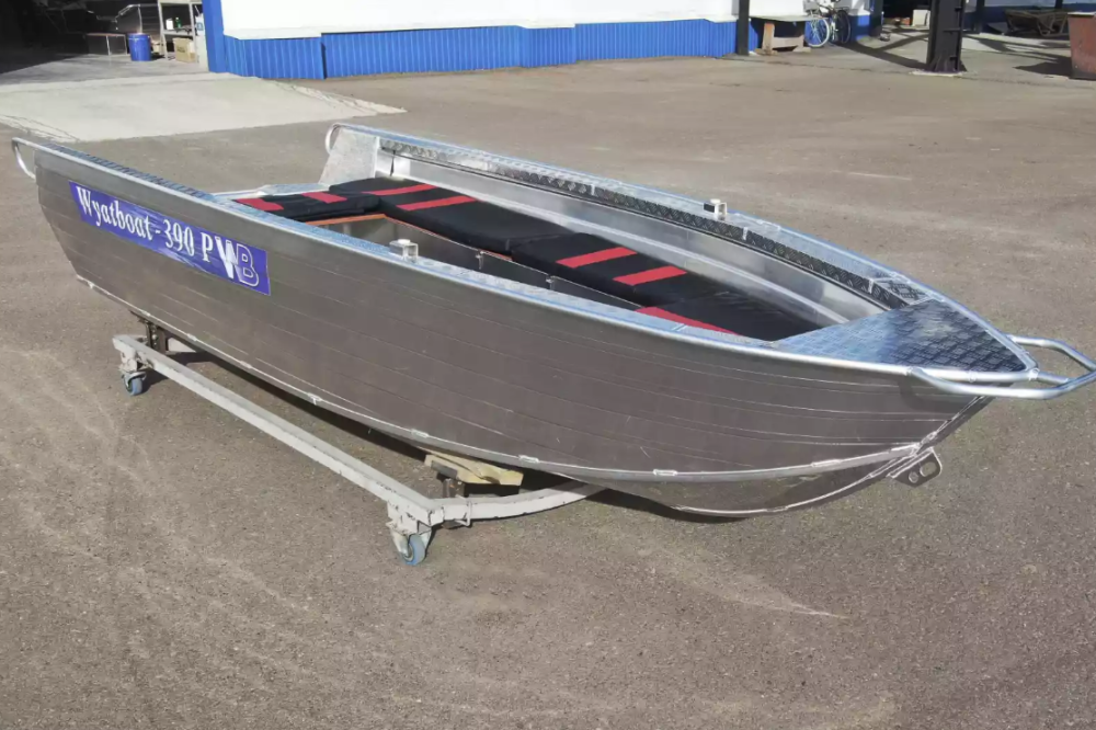 Алюминиевая лодка Wyatboat-390РМ увеличенный борт в Сургуте