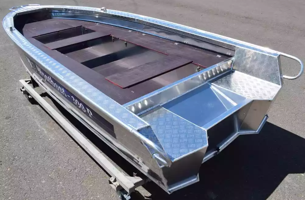 Алюминиевая лодка Wyatboat-390РМ в Сургуте