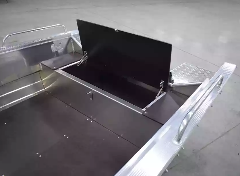 Алюминиевая лодка  Wyatboat-430 Р в Сургуте