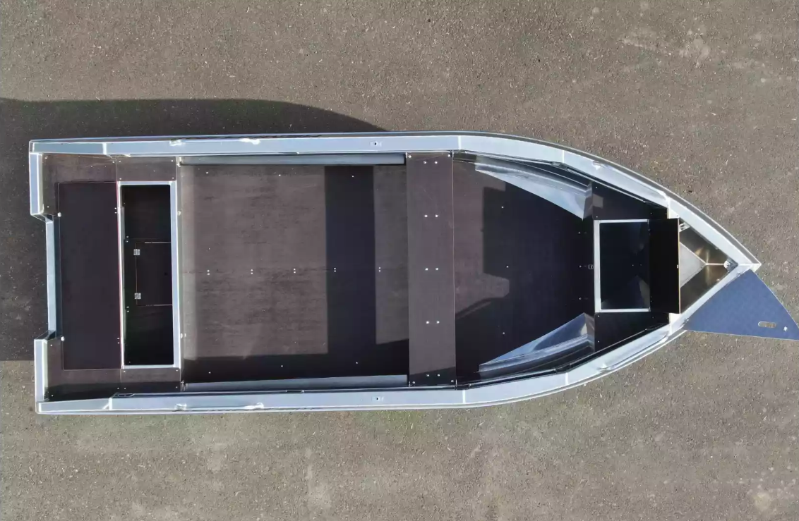 Алюминиевая лодка  Неман-480 Р в Сургуте