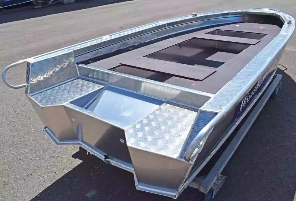 Алюминиевая лодка Wyatboat-390РМ в Сургуте