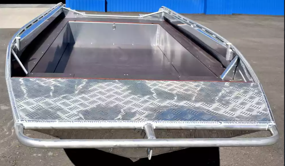 Алюминиевая лодка  Wyatboat-430 Master в Сургуте