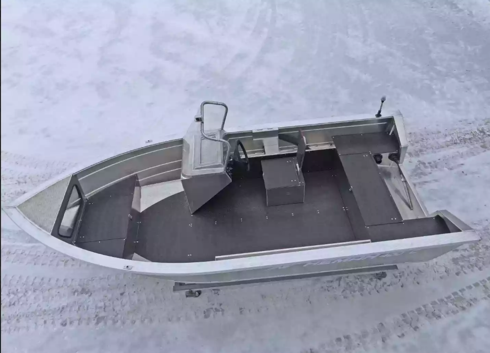 Алюминиевая лодка Неман-400 С в Сургуте