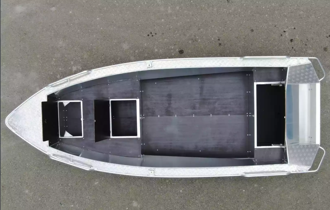 Алюминиевая лодка  Wyatboat-430М FISH в Сургуте