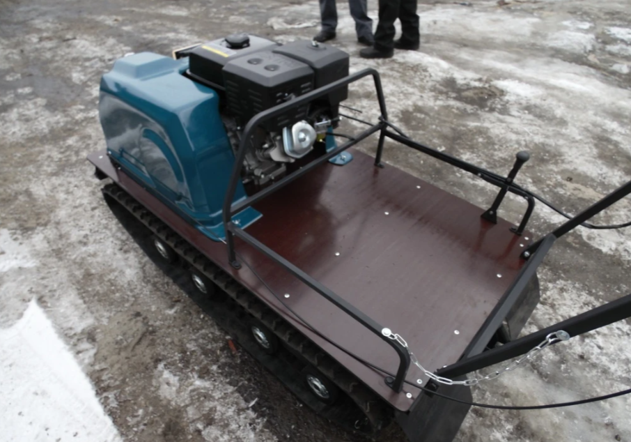 Мотобуксировщик AhtaR LR13 с реверс-вариатором Буран (задний ход) в Сургуте