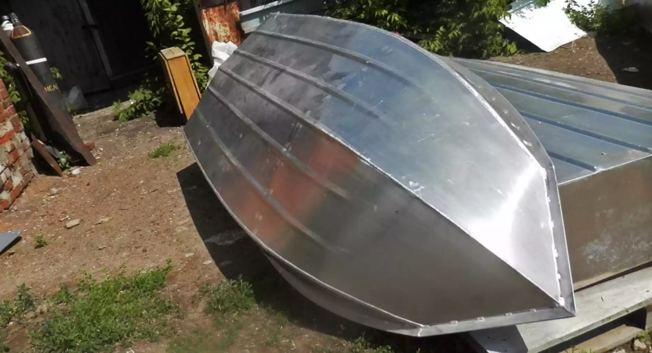 Алюминиевая лодка Вятка-Профи Вариант в Сургуте