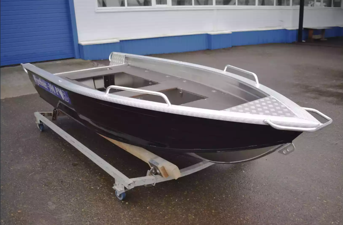 Алюминиевая лодка Wyatboat-390РМ в Сургуте