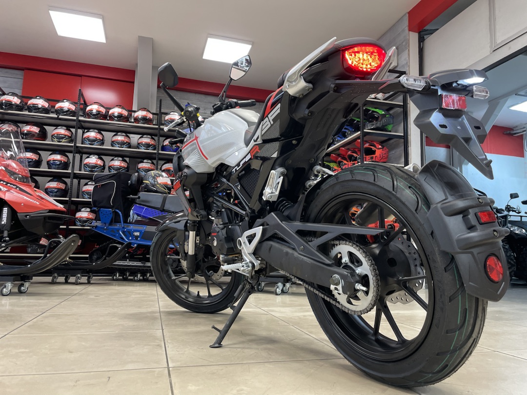 Мопед PROMAX CB150R (49) в Сургуте