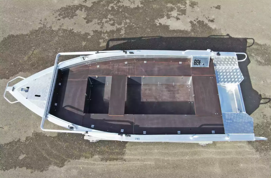 Алюминиевая лодка Wyatboat-390РМ в Сургуте