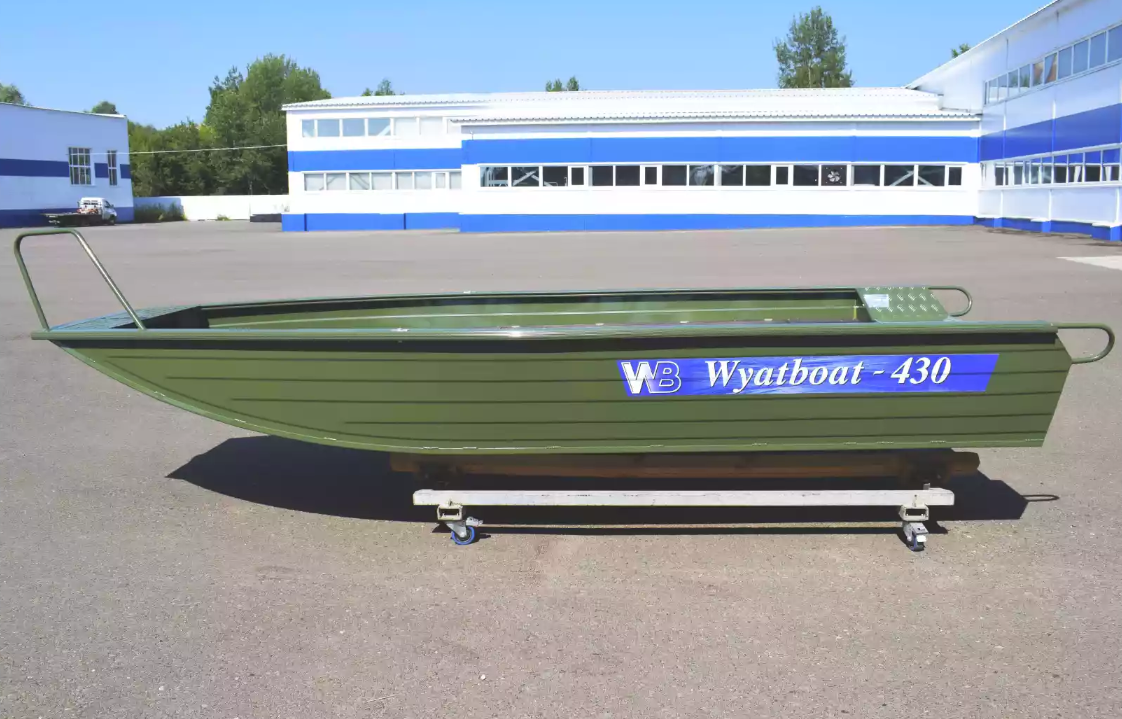 Алюминиевая лодка  Wyatboat-430 Master Fish в Сургуте