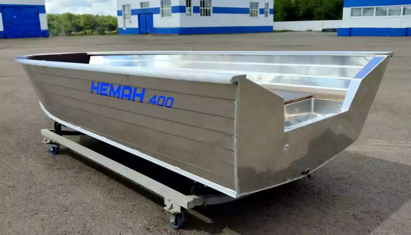 Алюминиевая лодка Неман-400 в Сургуте