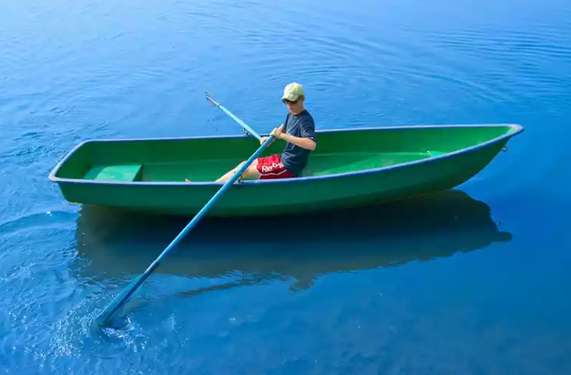 Стеклопластиковая Лодка Голавль в Сургуте