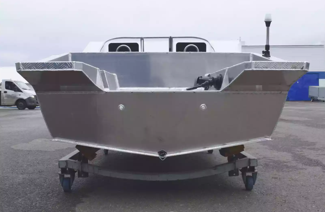Алюминиевая лодка  Neman-400 PRO в Сургуте
