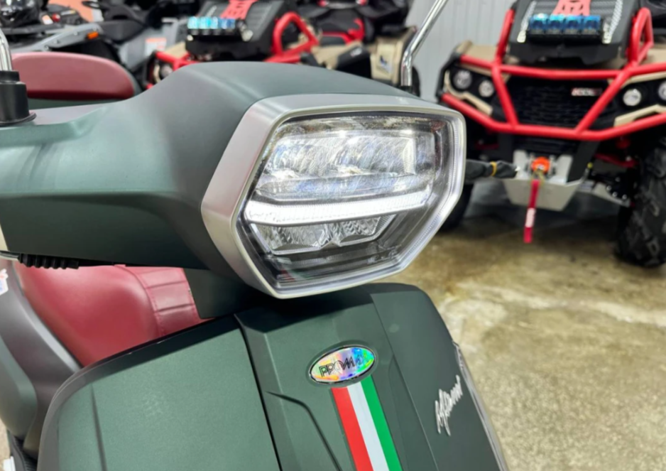 Скутер PROMAX Miami 240 (49) в Сургуте