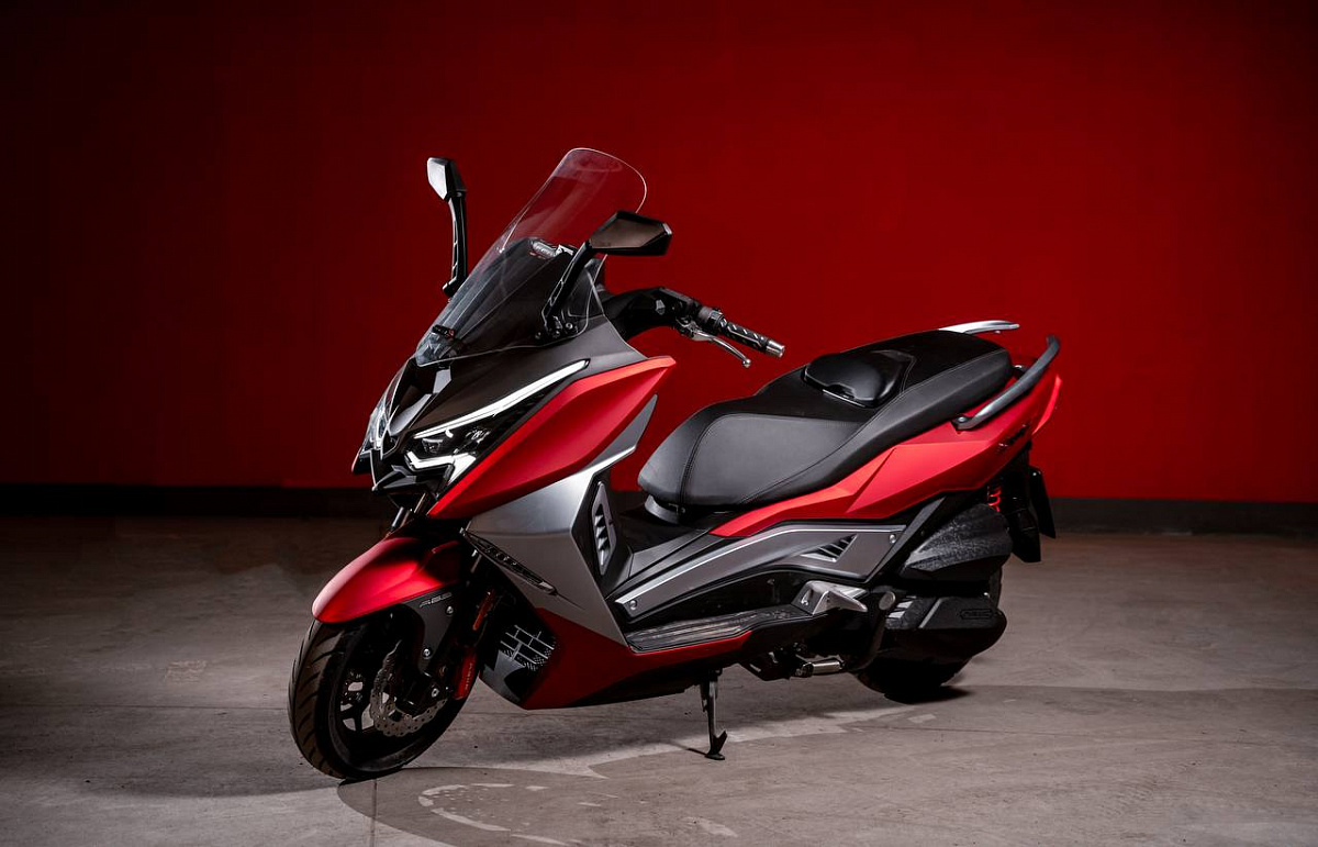 МАКСИСКУТЕР ARIIC 318 в Сургуте