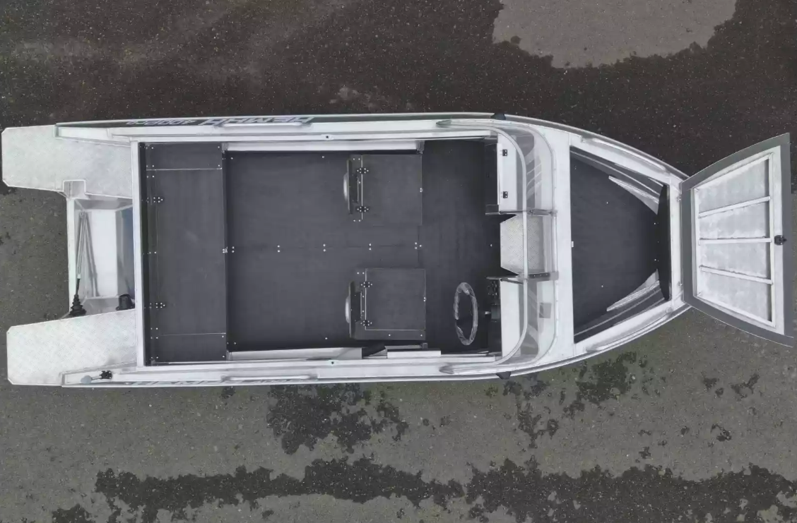 Алюминиевая лодка  Neman-400 PRO в Сургуте