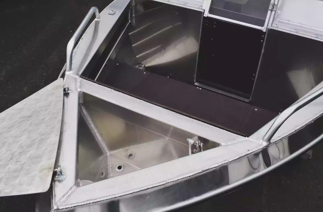 Алюминиевая лодка  Neman-400 DC в Сургуте