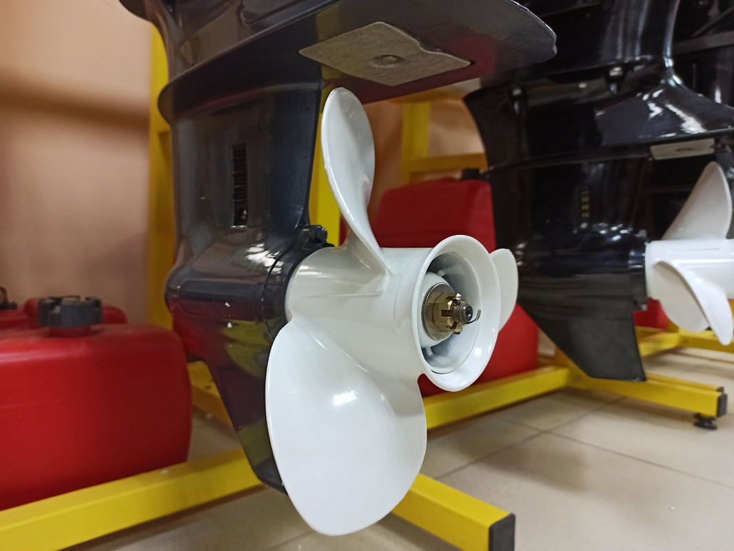 Лодочный мотор BREEZE F9,9S (4х тактный) в Сургуте