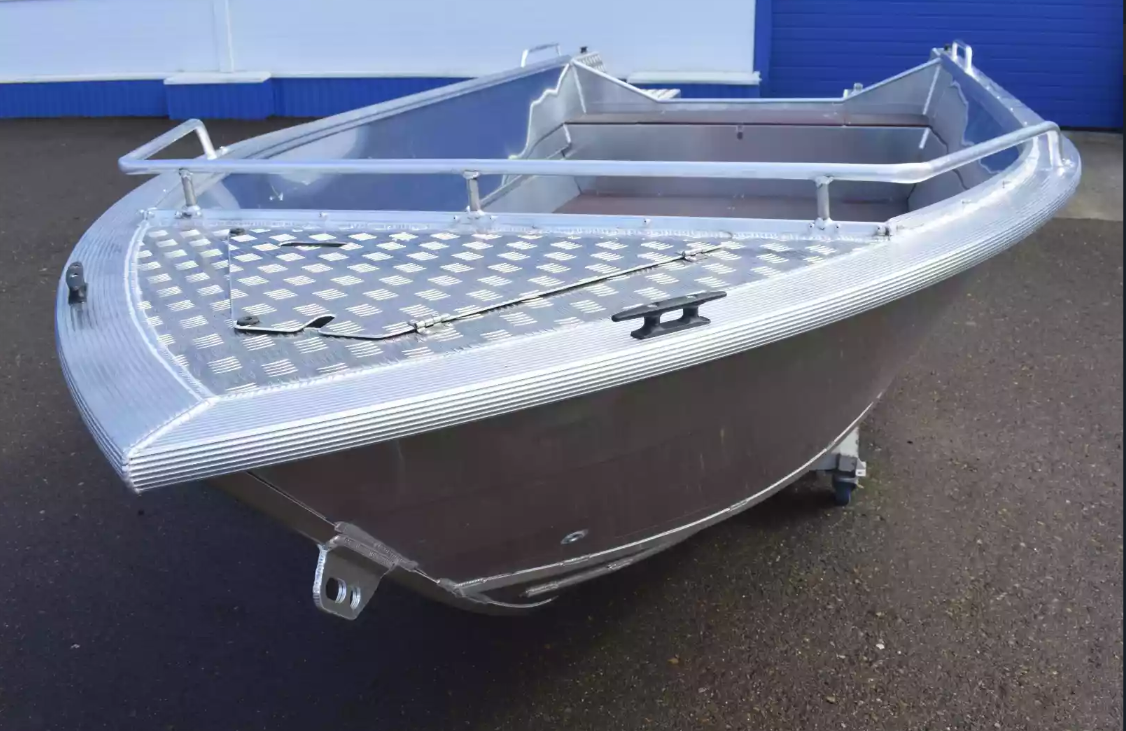 Алюминиевая лодка Неман-500 P в Сургуте