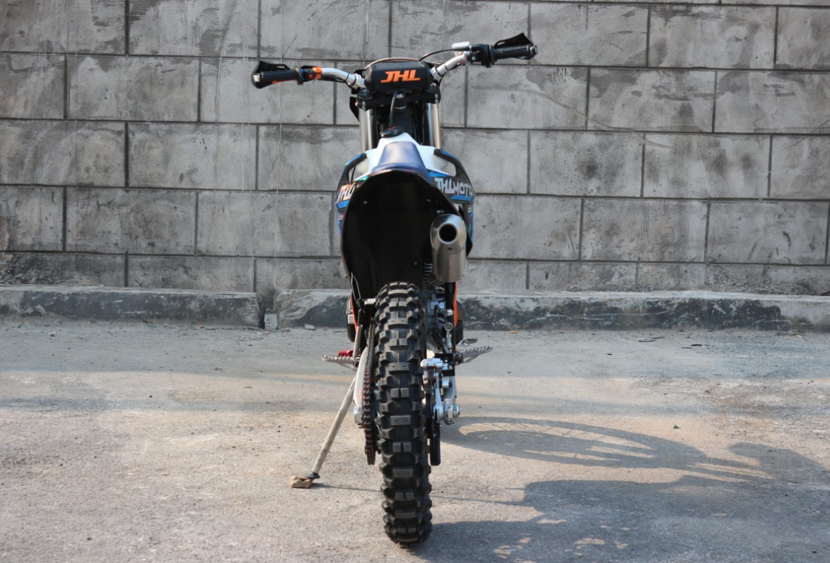 Мотоцикл JHLMOTO JHL Z3 CB250 (172FMM-3A) в Сургуте