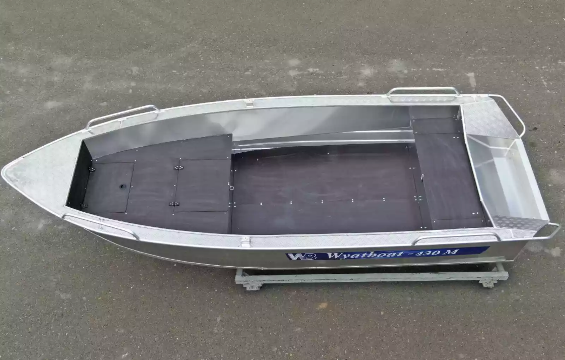 Алюминиевая лодка  Wyatboat-430М FISH в Сургуте