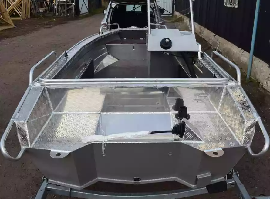 Алюминиевая лодка Wyatboat-390 C в Сургуте