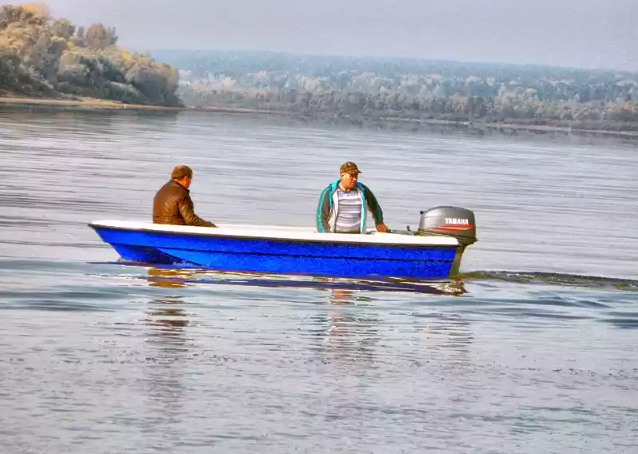 Стеклопластиковая лодка Wyatboat 430 тримаран в Сургуте