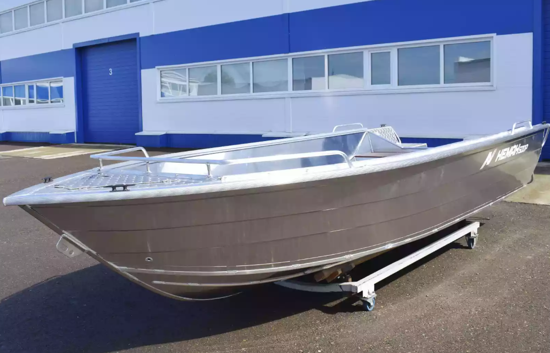 Алюминиевая лодка Неман-500 P в Сургуте