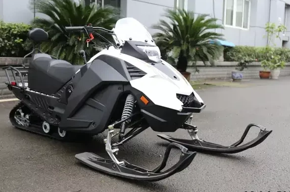 Снегоход ULAR 220 в Сургуте