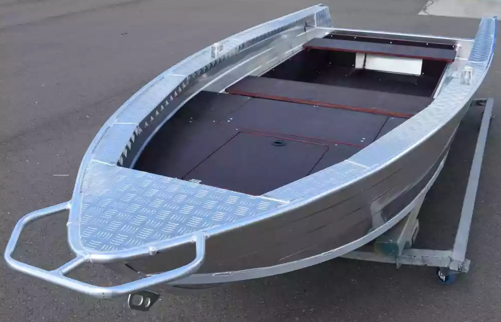 Алюминиевая лодка Wyatboat-390Р Fish в Сургуте