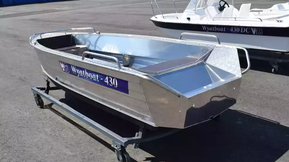 Алюминиевая лодка  Wyatboat-430М в Сургуте