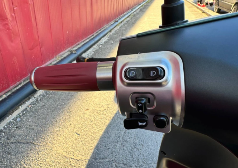 Скутер PROMAX Miami 240 (49) в Сургуте