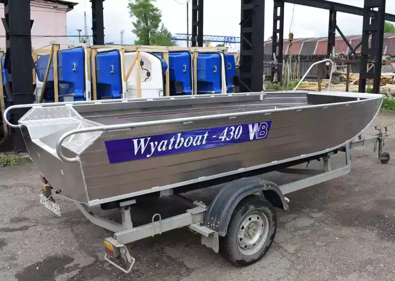 Алюминиевая лодка  Wyatboat-430 Master в Сургуте