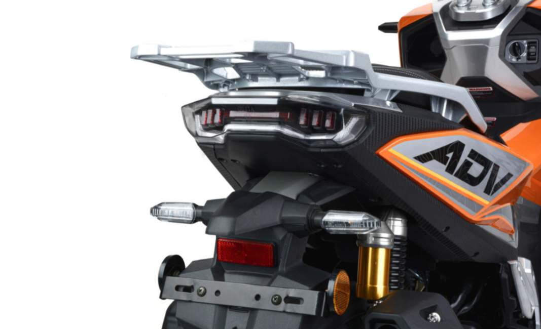 Скутер MOTOLAND (МОТОЛЕНД) T-MAX 150 в Сургуте