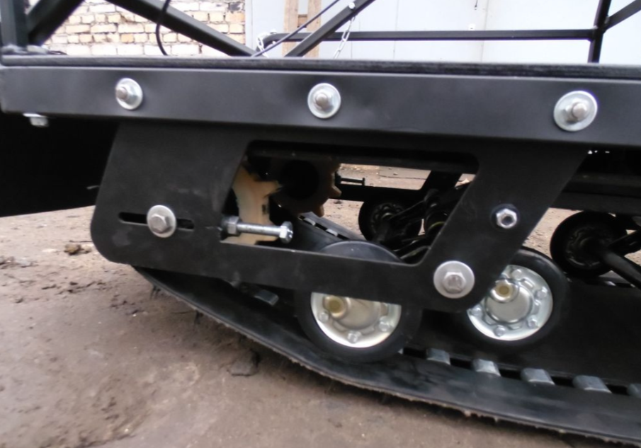 Мотобуксировщик AhtaR Зима 15 л/с с вариатором в Сургуте