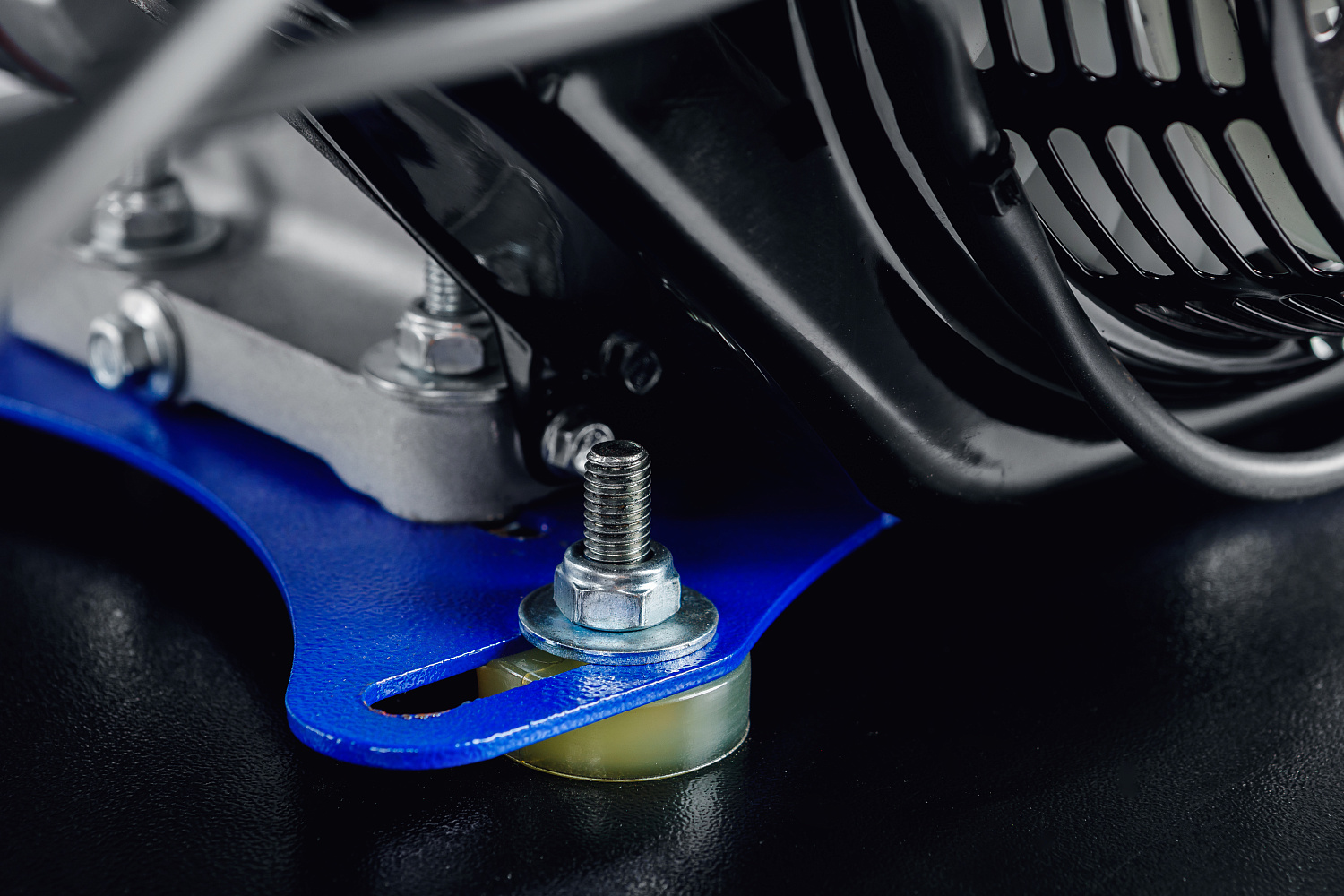 МОТОБУКСИРОВЩИК IKUDZO LONG 2.0 1700/500 EKR19 в Сургуте