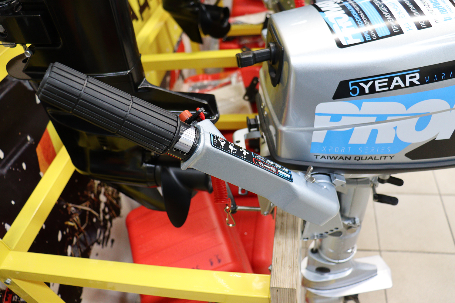 Лодочный мотор PROMAX SP5FHS (внешний бак 12 л) в Сургуте