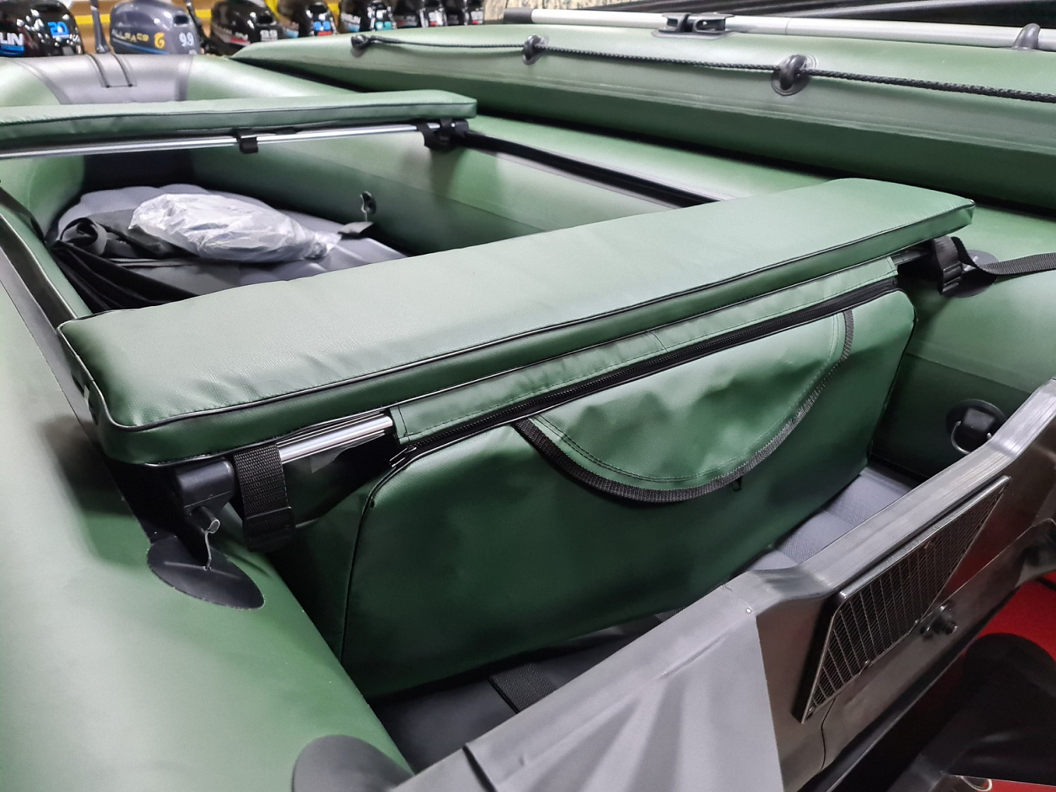 КОМПЛЕКТ МЯГКИХ НАКЛАДОК С СУМКОЙ ДЛЯ ЛОДОК 90Х20 ЗЕЛЕНЫЙ в Сургуте