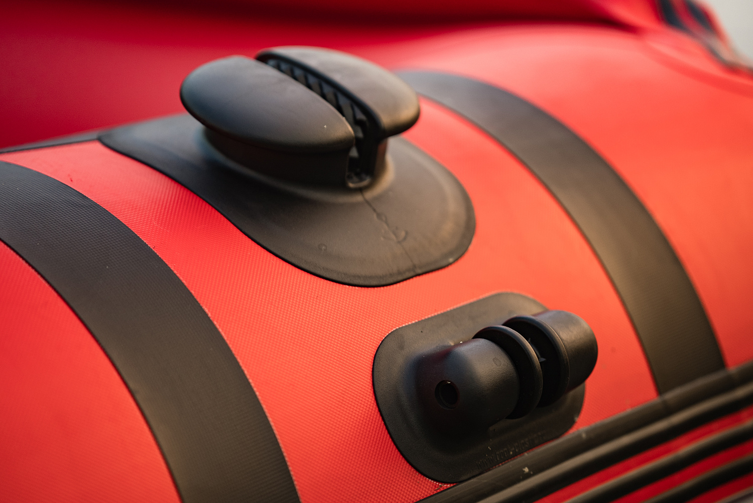 Лодка MISHIMO RIVER FJET PRO 430  под водомет в Сургуте